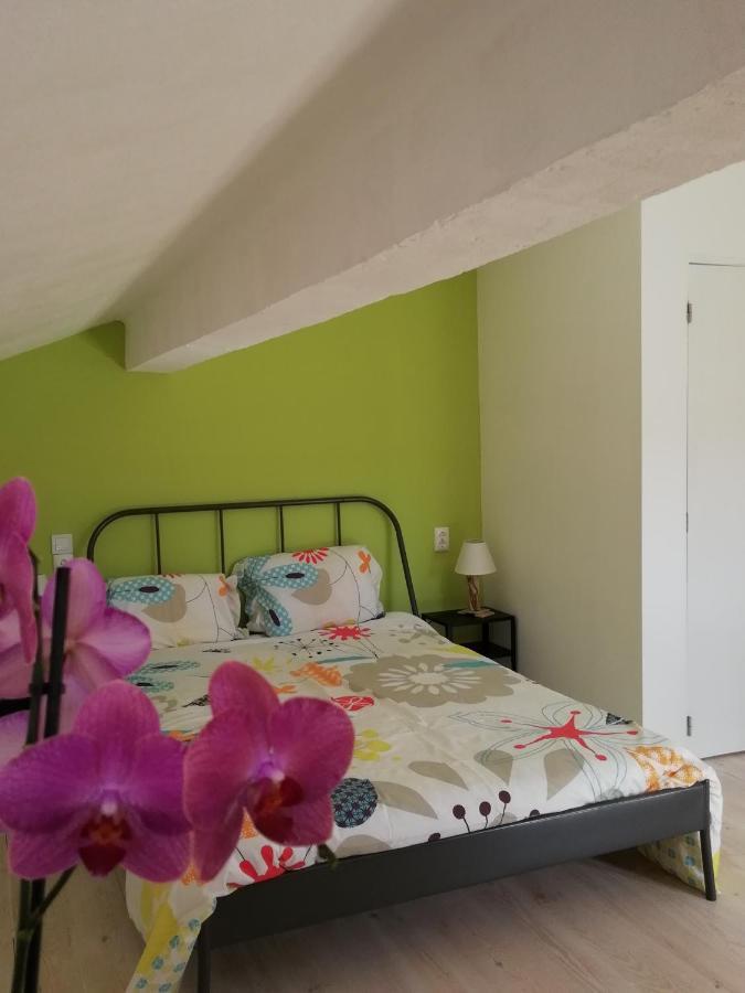 Casinha D'Alice Et Serge Cela Velha Bagian luar foto